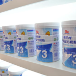 明一奶粉,呵护宝宝健康成长，引领行业品质新标杆